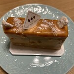 Patisserie ECRIN DOUX - 【プレジール】ピーナッツの味が濃厚！洋梨との相性◎！