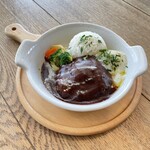 Healing Forest Cafe - 野田養鶏園半熟卵とデミグラスソースハンバーグステーキ　（ライス付き）