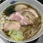 Ramen Kuon - アゴとイリコの魚介醤油そば