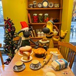 ひつじのショーンビレッジ ショップ＆カフェ - 