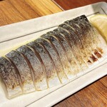 沖縄料理 ハレクニ - 炙りシメサバ