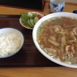 新来軒 - 中華肉そば 650円