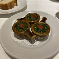 マンジャーモ - 