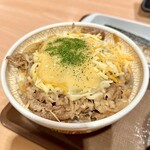 Sukiya - とろ〜り3種のチーズ牛丼(大盛)たまごセット