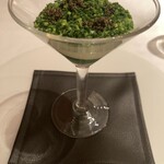 スリオラ - 下の白いのはカリフラワーのムースでたっぷりの小ネギを乗せた物