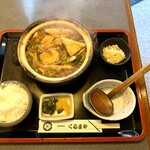 239688404 - 親子煮込定食（ご飯は必須＆天かすが嬉しい♡）