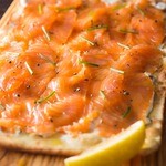 Smoked salmon and chives with sour cream