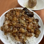 239697416 - 魯肉飯（小）