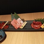 にく稲 - タレ焼肉は、にく稲特製タレ肉盛り合せ！