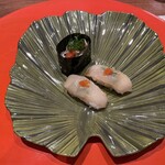 Hanare Itamae Tempura Shikibuan - 河豚のお寿司　