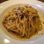 イルモンドピッコロ - 秋刀魚とウイキョウ、トマトソースのスパゲティ