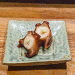 Sushidokoro Isseki Sanchou - 真蛸の桜煮