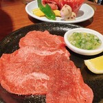 焼肉 肉ます - 