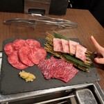 焼肉 肉秀 - 