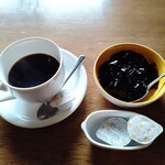 けや木 - 食後は珈琲とゼリーをそれぞれチョイス