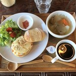 水辺のカフェ 三宅商店 酒津 - モーニング(クロックムッシュ)+ミニデザートプレート+おかわりドリンクセット¥1200外