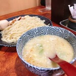 麺酒処 ぶらり - 鶏白湯つけめん玉子入り