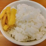盛多や - 漬け物は必須