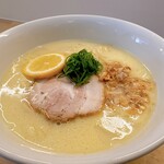 自家製麺らーめん・ごはん倉家 - 料理写真:倉家イチオシの鶏白湯