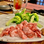 Umanamiya Shimbashi - 追加『馬力焼き』のお肉とブロッコリーの塩茹で