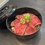 쇠고기 타타키 덮밥