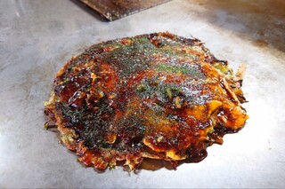 お好み焼き てっちゃん 本店 - お好み焼き 550円(+肉、イカ、玉子 350円)