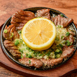 Thickly sliced Cow tongue Teppan-yaki