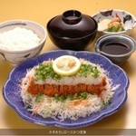 とん兵衛 - ネギおろしロースかつ定食