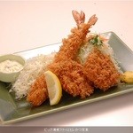 とん兵衛 - ビッグ海老フライとヒレかつ