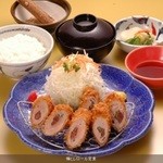 とん兵衛 - 梅ヒレロール定食