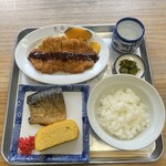 きらく食堂 - とんかつ450円