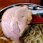 俺の中華たなか家 - 熱々スープに浸したチャーシューはホロホロ♬柔らかぁ〜♥