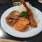 ぱいち - お昼の定食(③メンチカツ&エビフライ定食) 1,500円 ♪