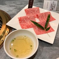 ふらの和牛よしうし神楽坂通り - 