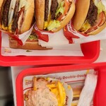 IN-N-OUT BURGER - 