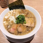 R+ 隠れ家すぎるラーメン屋 - 