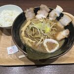 北海道ラーメン紀行 - もやしチャーシュー醤油