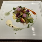 ル ポタジェ - グリンアスパラとホタルイカのマリネ 春の色々お野菜と共に