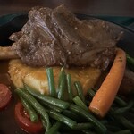 GOLDEN CROCUS INN - でかい