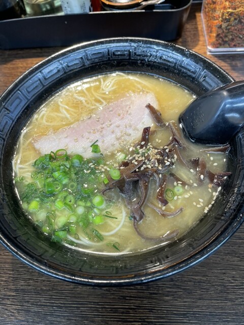 九州とんこつの うま馬（うまうま） - 山形（ラーメン）の写真