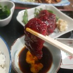 ナカガワ☆スエ食堂 - 卵黄を溶いたタレも絶品