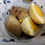 とん八 - 豚角煮 450円(税込)(2024年3月21日撮影)