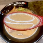 Menya Gyuujirou - 濃厚な牛骨スープはクセになる美味しさ