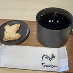 Astral Ray Coffee - マイルドブレンド、クッキー(¥600) - 香り高くてとても美味しいコーヒーです。苦過ぎず、酸味もキツ過ぎず、自然な甘さとフルーティーさを感じられます。