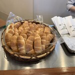 塩パン屋 パン・メゾン - 店内