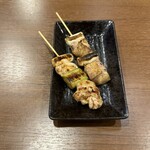 焼鳥と博多名物野菜巻串 焼きんしゃい - 