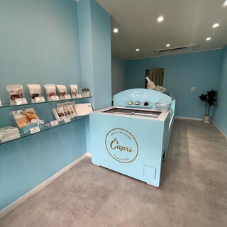 シューアラクレーム カプリ_2