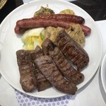 たんや 善治郎 - 牛たんつくね・ｿｰｾｰｼﾞ・真中たん塩焼(*´︶`*)