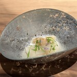 Restaurant Karyon - 東京独活と白ミル貝のサラダ ローズマリーの風味