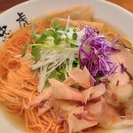 自家製麺 ラーメン創房 忠虎 - 本枯醤油＋二色麺